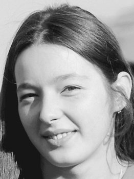 ivanka 1981 scaled then cropped 3x4 350px